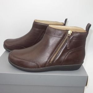 NEW Vionic Lois Leather Booties Chukka Boots Orthotic Shoes Women's Size 8